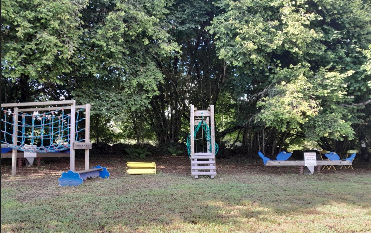 Chalet Charmant A Saint-Sylvestre Avec Terrasse Et Jardin Ambazac Eksteriør billede