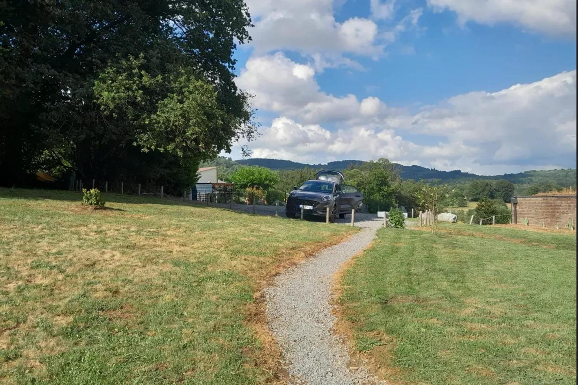 Chalet Charmant A Saint-Sylvestre Avec Terrasse Et Jardin Ambazac Eksteriør billede